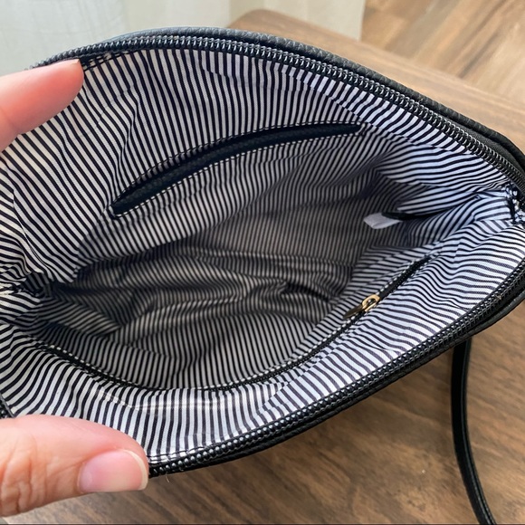 [ Sold ] NWOT Black Crossbody Purse - Picture 4 of 9